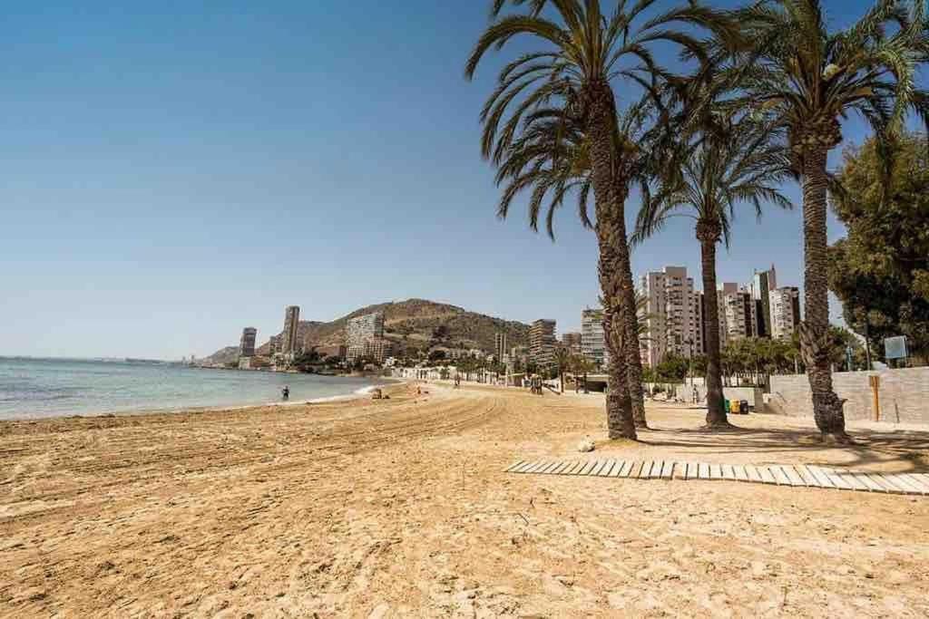Casita Con Encanto A 200M De La Playa Alicante Bagian luar foto